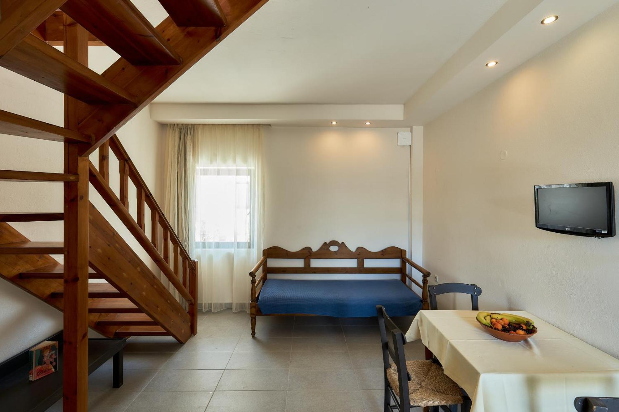 Creteco Hotel & Suites Gournes Gouvon Ngoại thất bức ảnh
