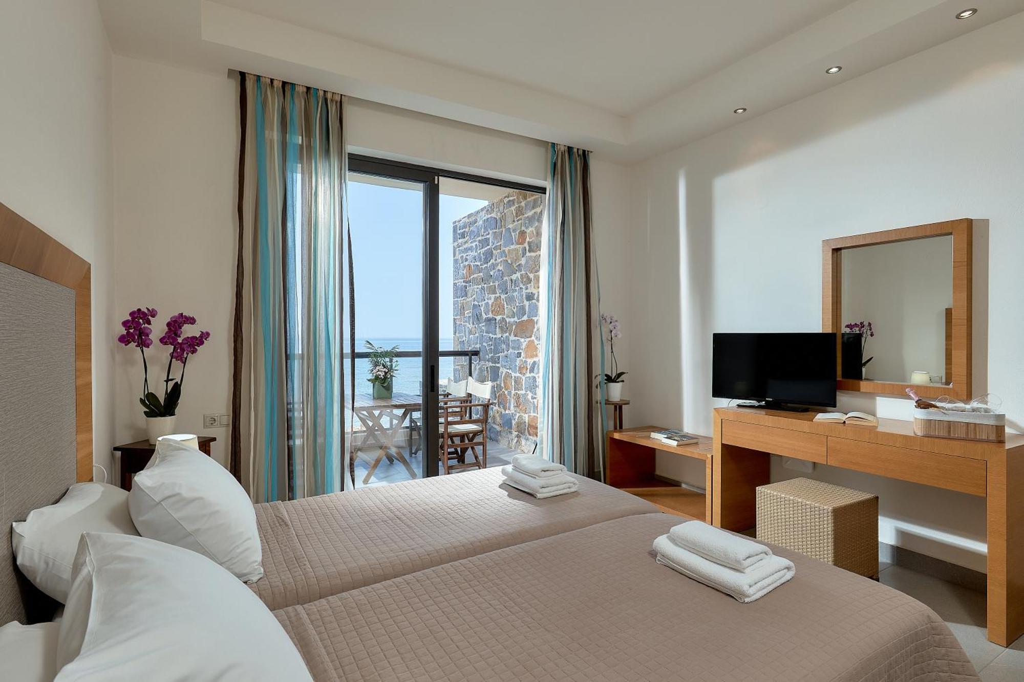 Creteco Hotel & Suites Gournes Gouvon Ngoại thất bức ảnh