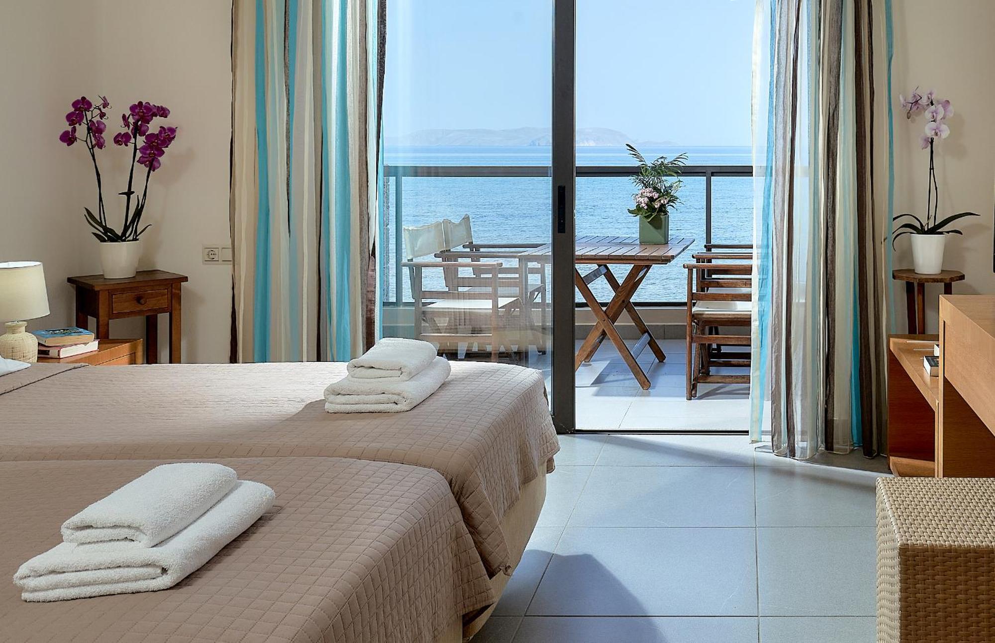 Creteco Hotel & Suites Gournes Gouvon Ngoại thất bức ảnh